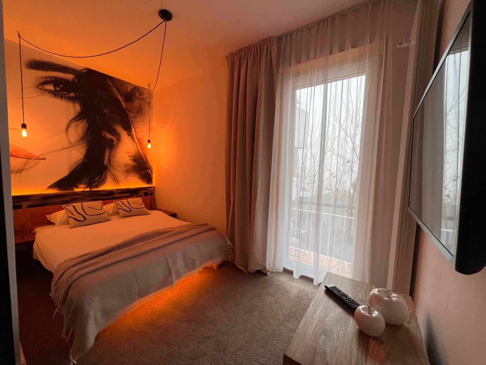 Shard Boutique Hotel-Adult Only براشوف المظهر الخارجي الصورة