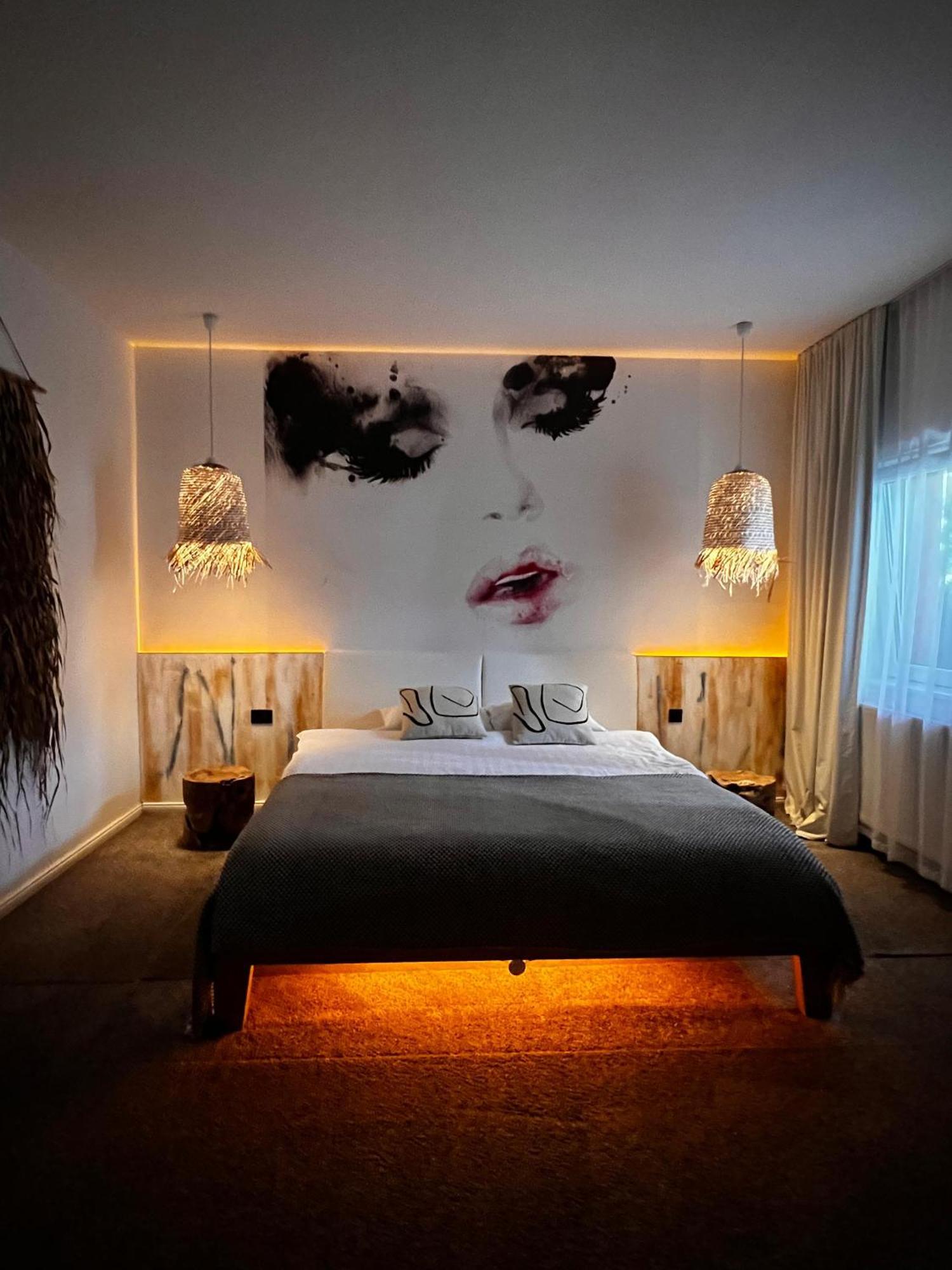 Shard Boutique Hotel-Adult Only براشوف المظهر الخارجي الصورة
