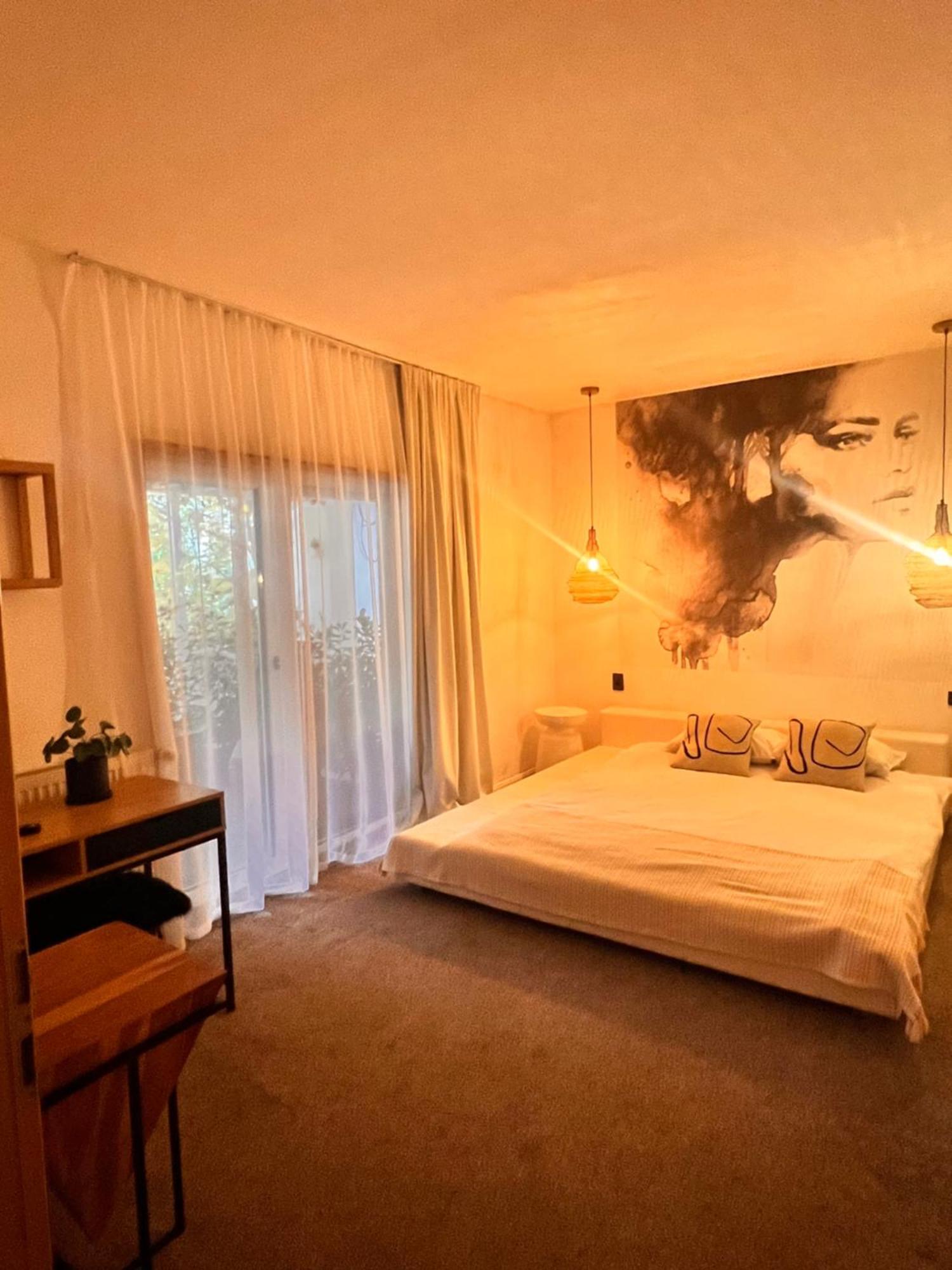 Shard Boutique Hotel-Adult Only براشوف المظهر الخارجي الصورة